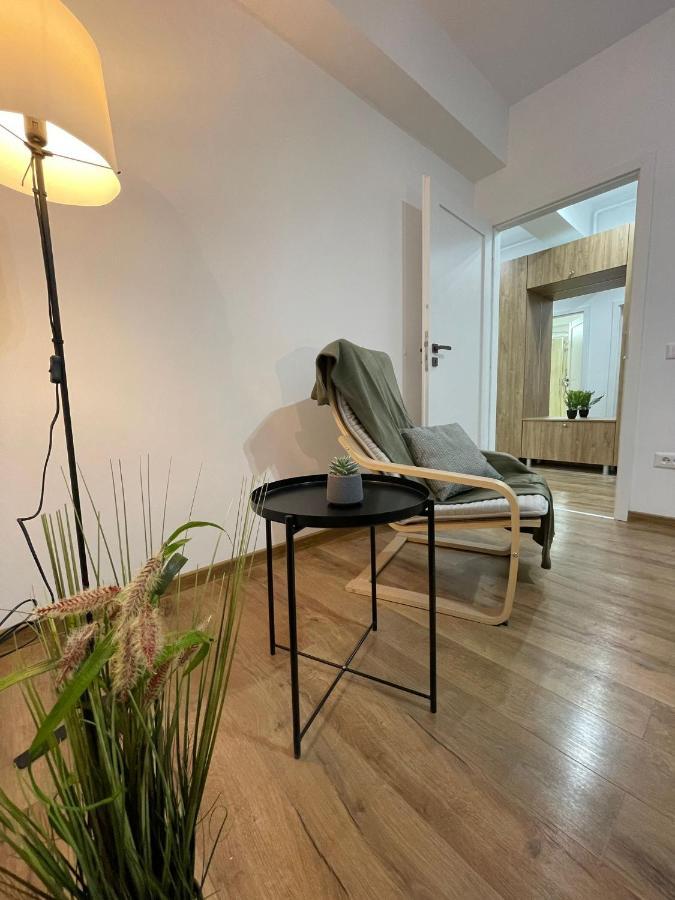 Luxury Q Residence Near Palas Mall Яш Екстериор снимка