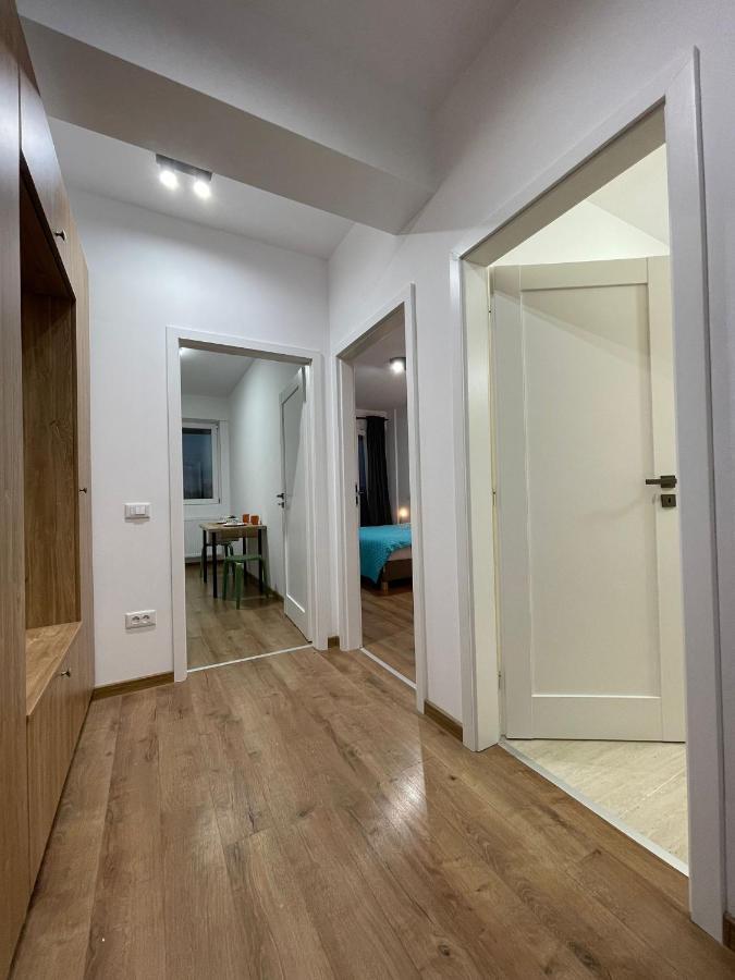 Luxury Q Residence Near Palas Mall Яш Екстериор снимка